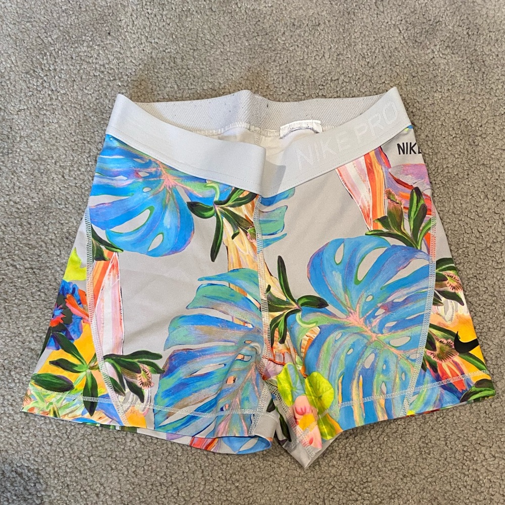 tropical and colorful nike pros